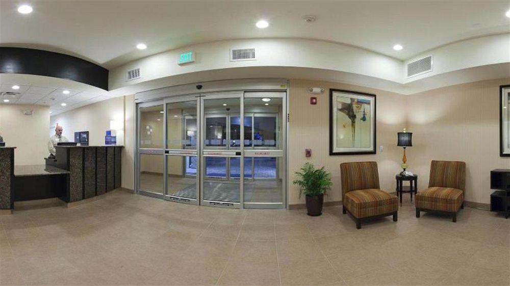 Holiday Inn Express & Suites North Topeka Luaran gambar