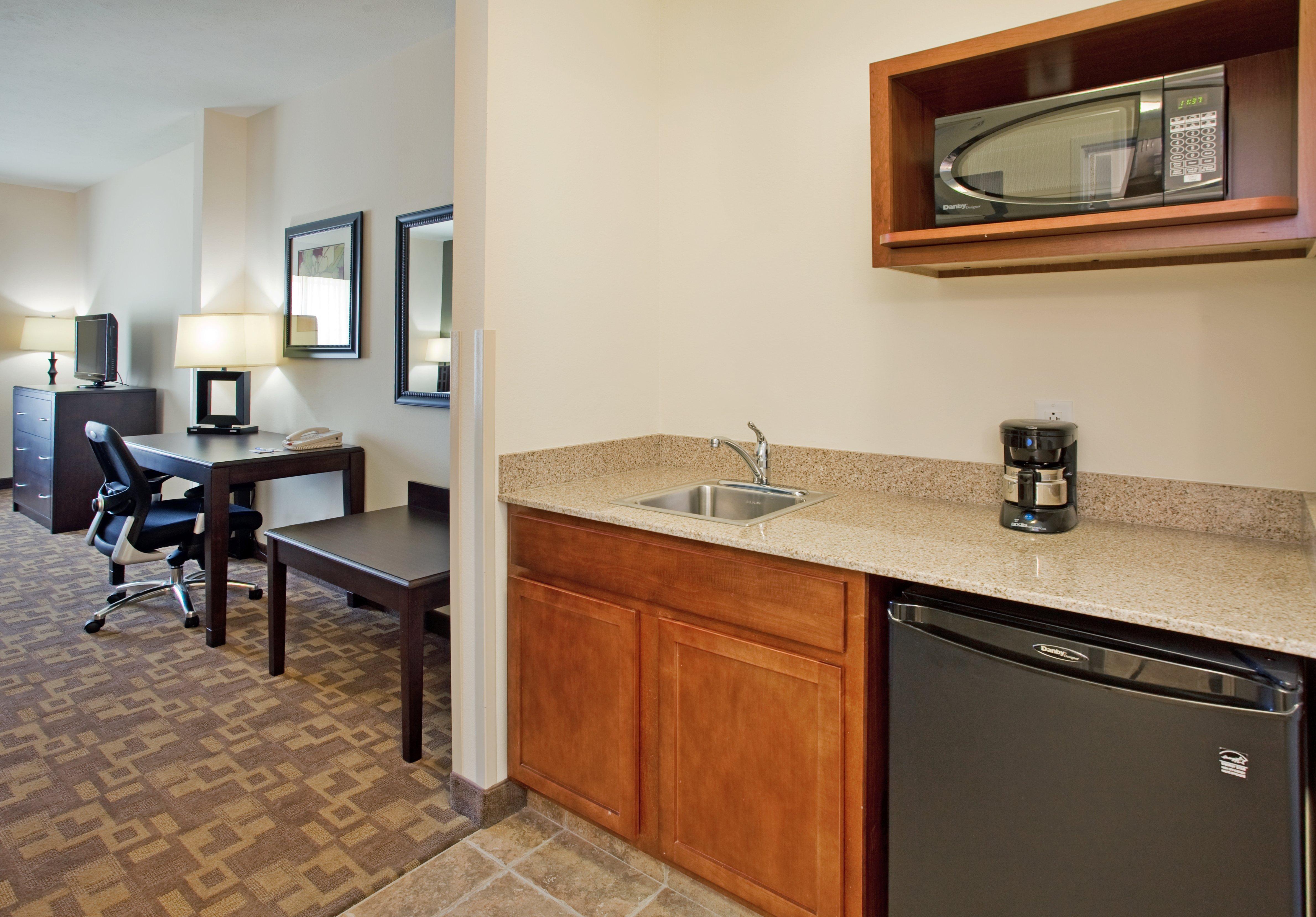 Holiday Inn Express & Suites North Topeka Luaran gambar