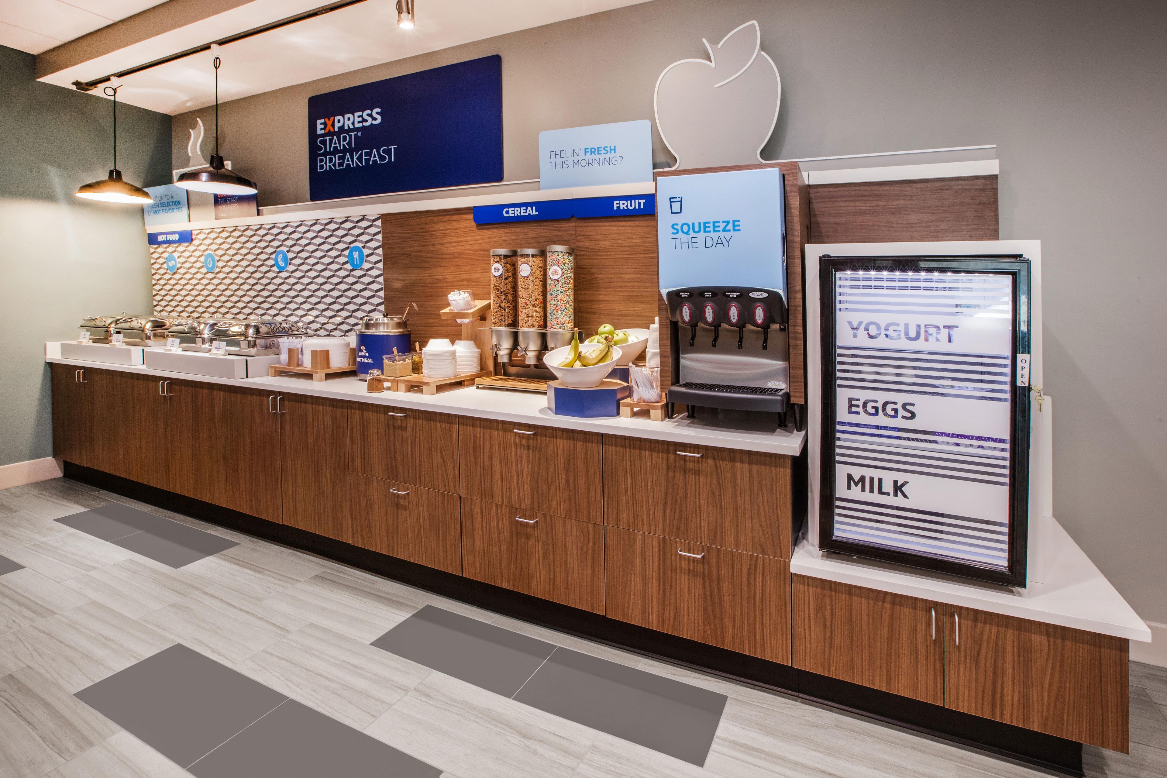 Holiday Inn Express & Suites North Topeka Luaran gambar